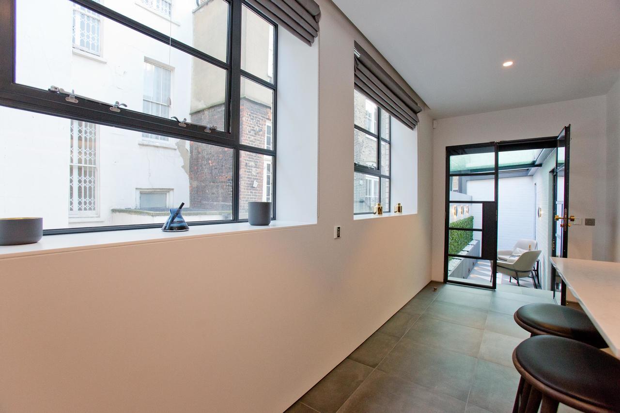 Luxury Royalty Mews Appartement Londen Kamer foto
